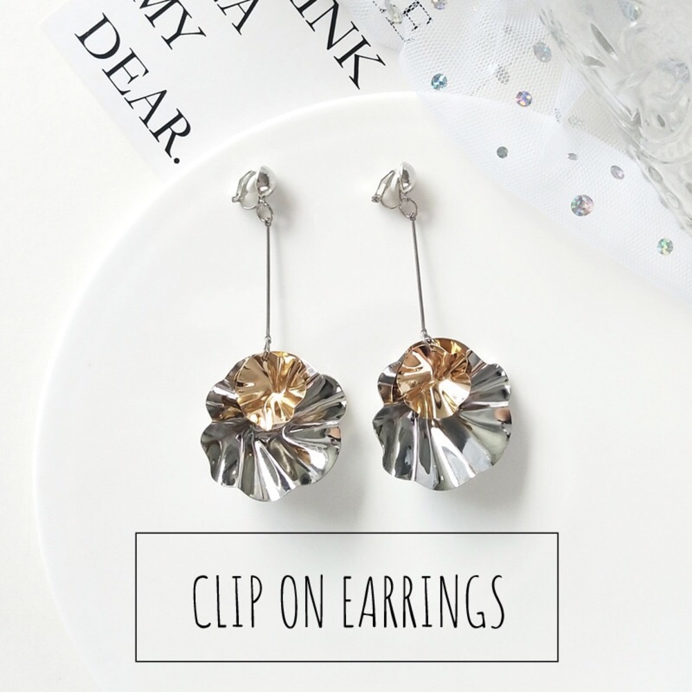 CLIP ON HAMMERED METALLIC DROP EARRINGS